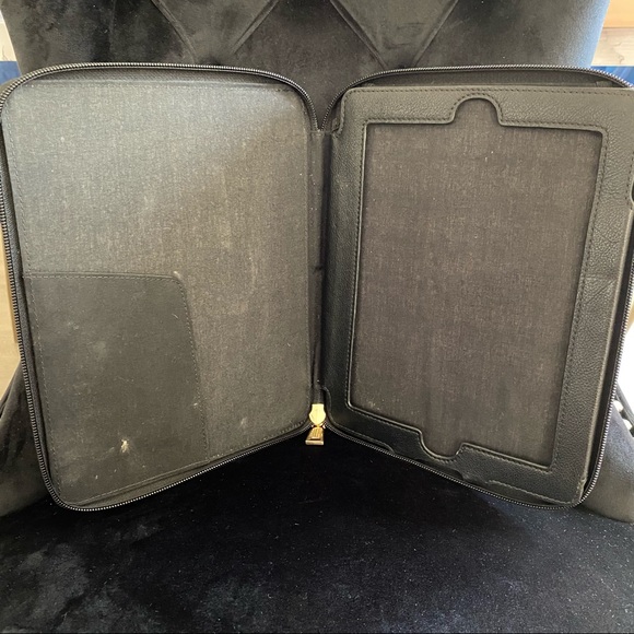 REBECCA MINKOFF BLACK LEATHER TABLET CLUTCH CASE - Picture 3 of 3